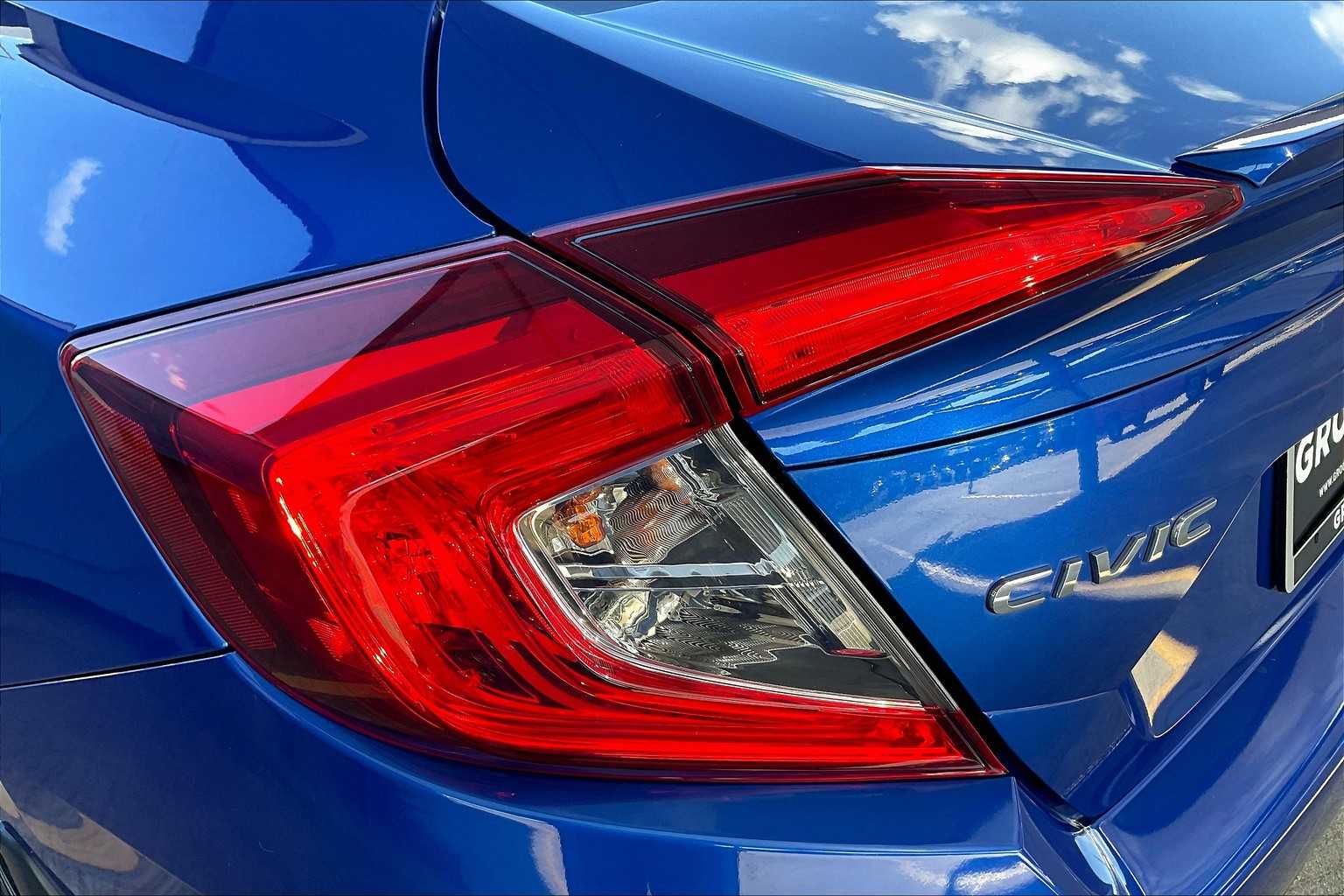 2017 Honda Civic EX-T photo 27