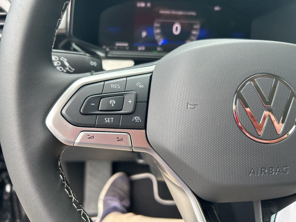 2025 Volkswagen Taos S photo 9