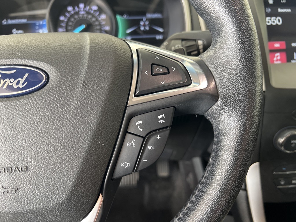 2018 Ford Edge SEL photo 7