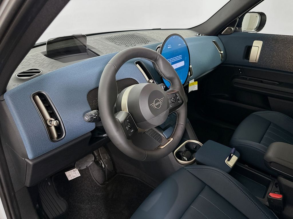 2025 Mini Countryman S ALL4 photo 9