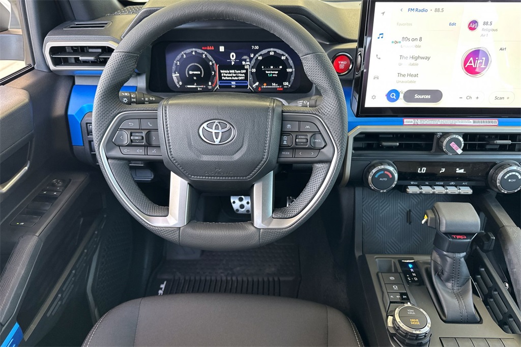 2025 Toyota Tacoma TRD Sport 4x4 Double Cab photo 12