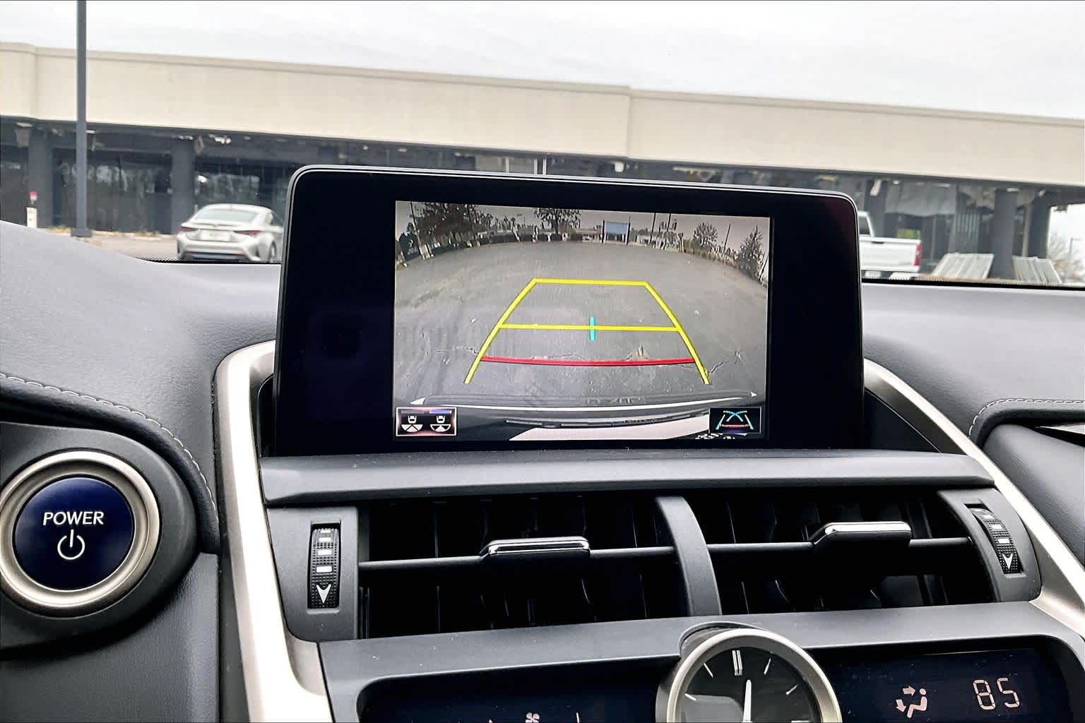 2020 Lexus NX Hybrid 300h - Photo 27