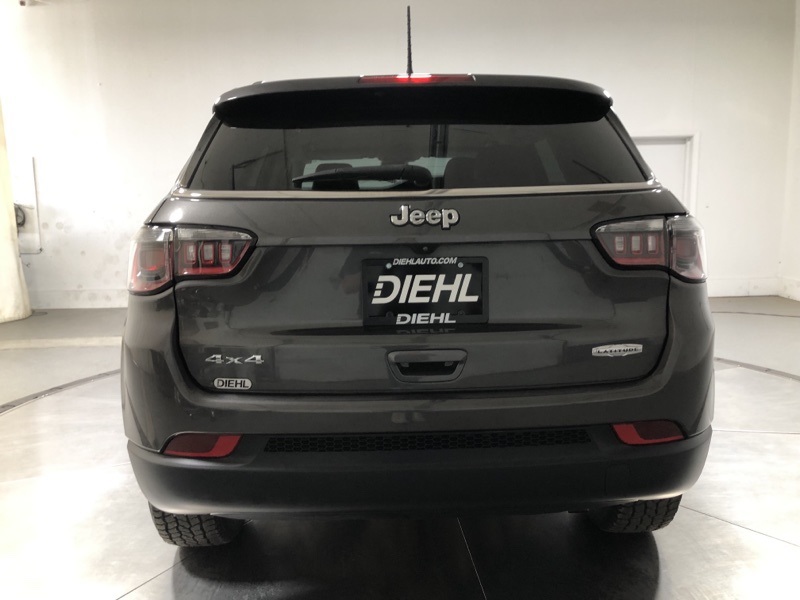 2022 Jeep Compass Latitude photo 4