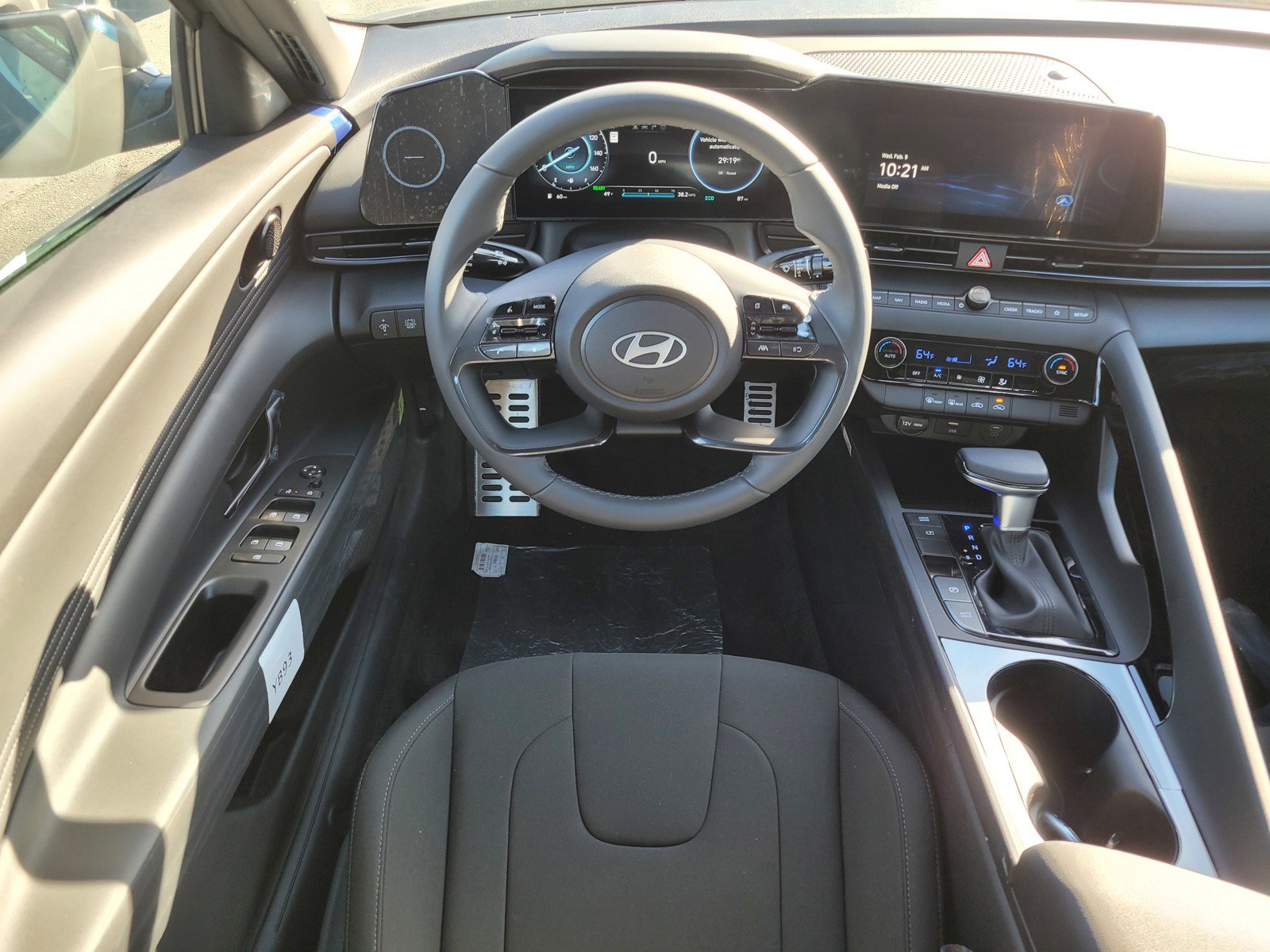 2025 Hyundai Elantra Hybrid SEL Sport photo 4