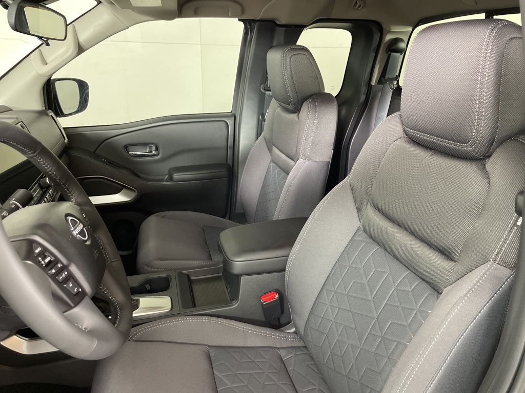 2025 Nissan Frontier King Cab SV photo 18