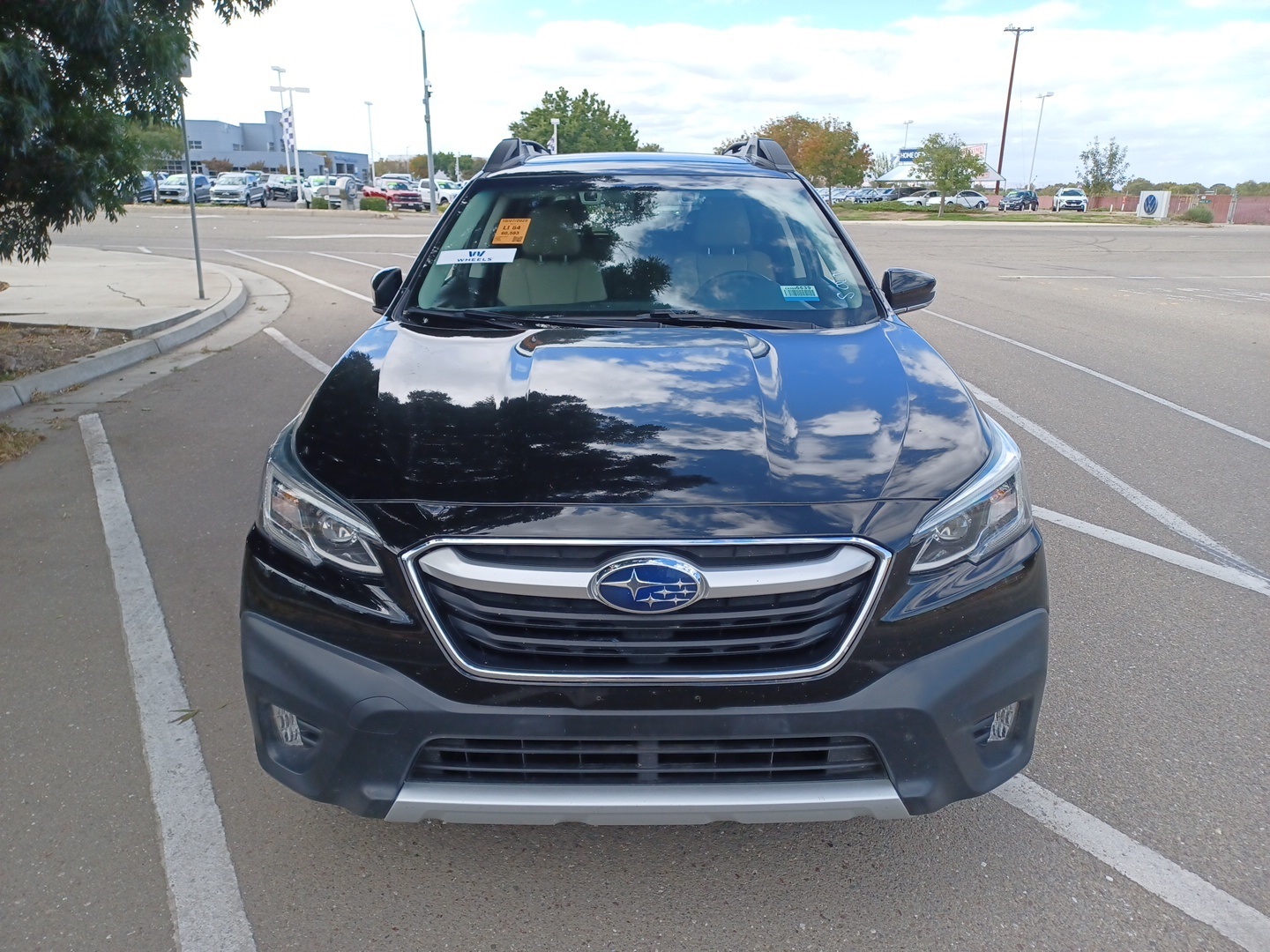 2022 Subaru Outback Limited photo 2