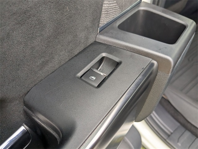 2022 Ford F-150 Platinum photo 31