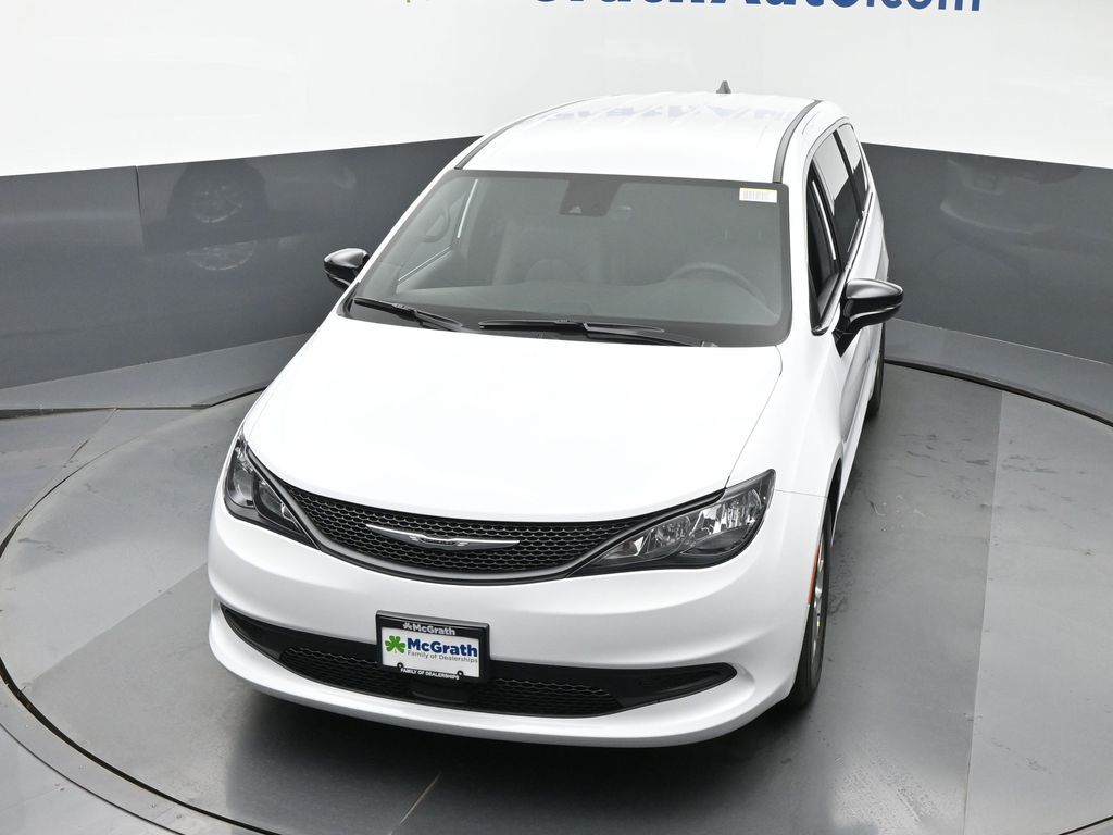 2026 Chrysler Voyager LX photo 22