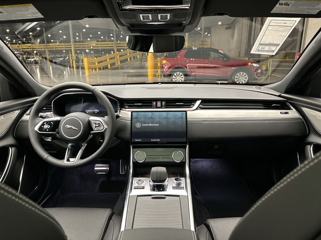 2024 Jaguar XF P300 R-Dynamic SE photo 13