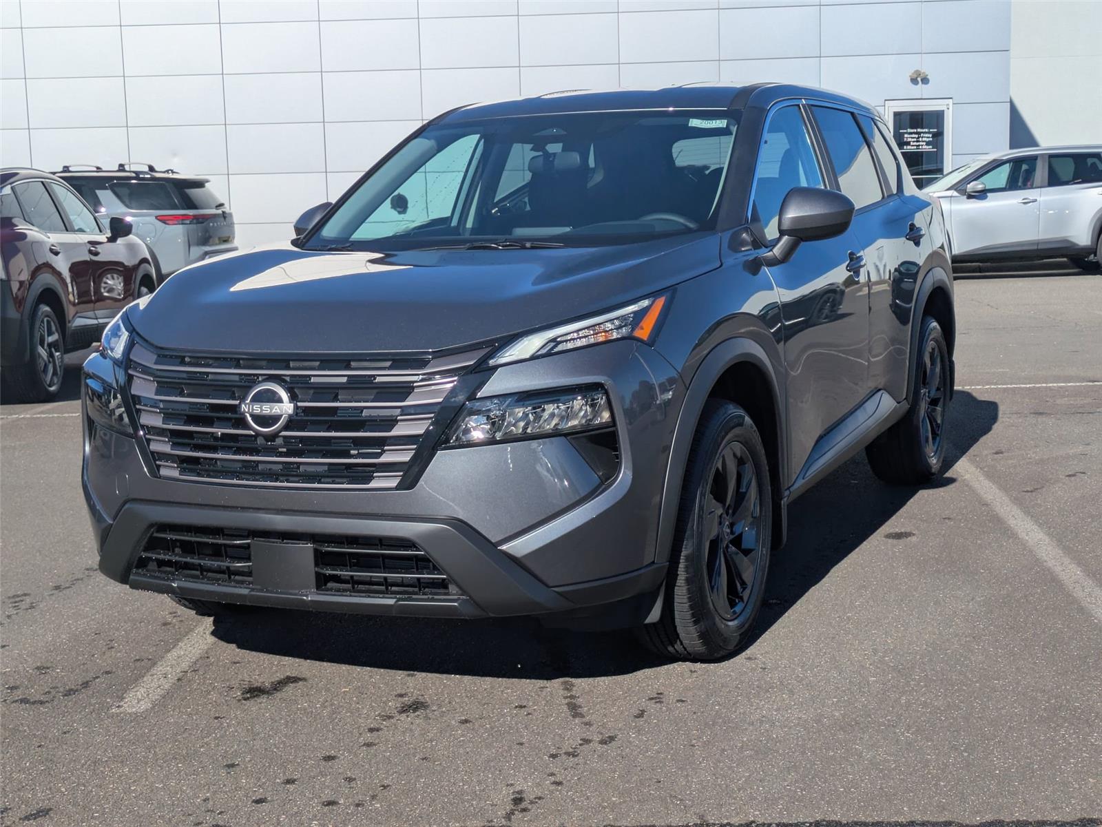 2026 Nissan Rogue SV's photo