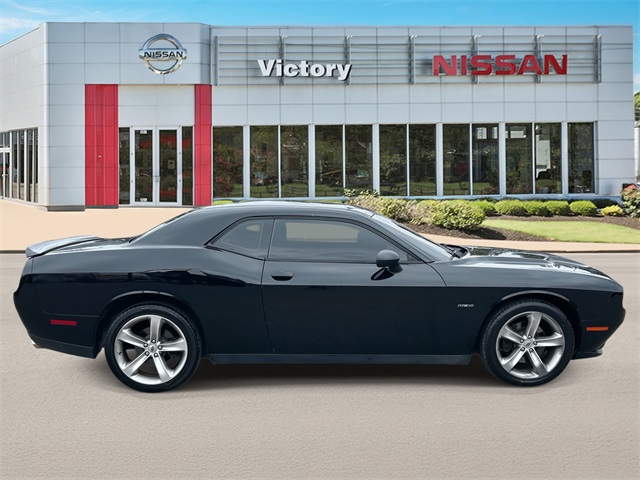 2018 Dodge Challenger R/T photo 2