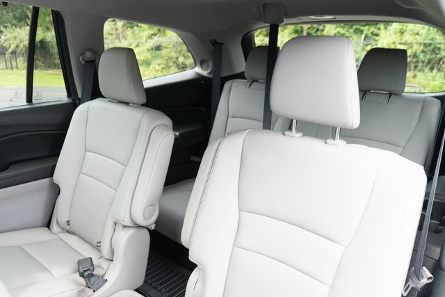 2022 Honda Pilot Touring photo 16