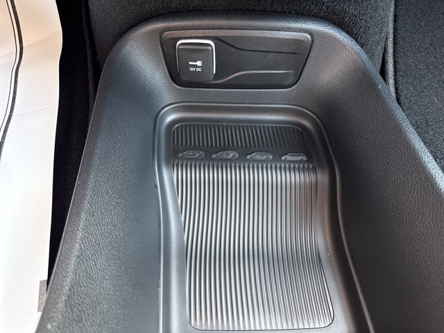2025 Chrysler Voyager LX photo 36