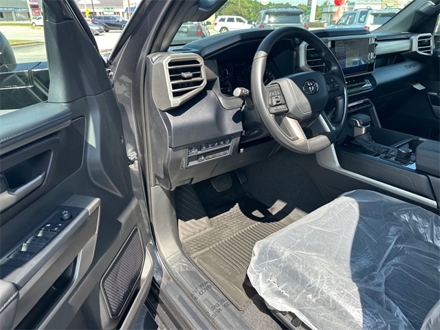 2026 Toyota Tundra SR5 CrewMax photo 6