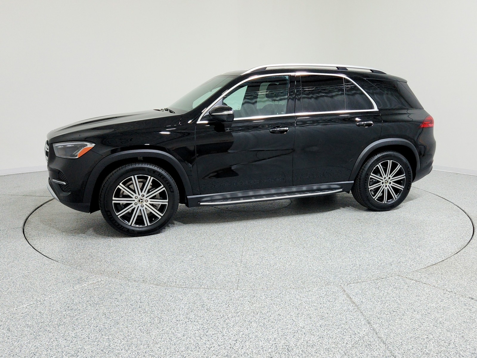 2025 Mercedes Benz GLE 350 4MATIC photo 11