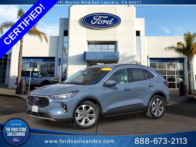 2023 Ford Escape Platinum's photo