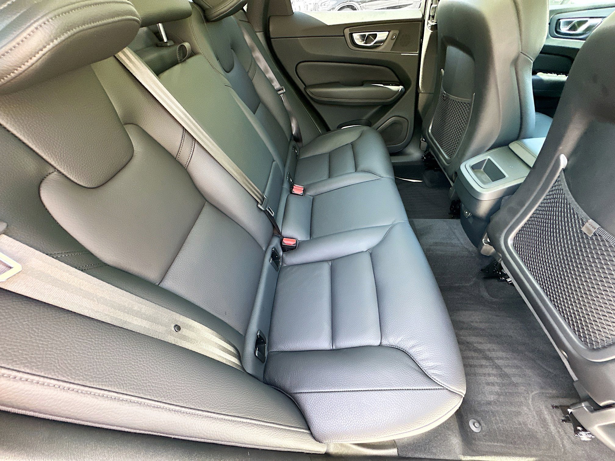 2023 Volvo XC60 Plus photo 29