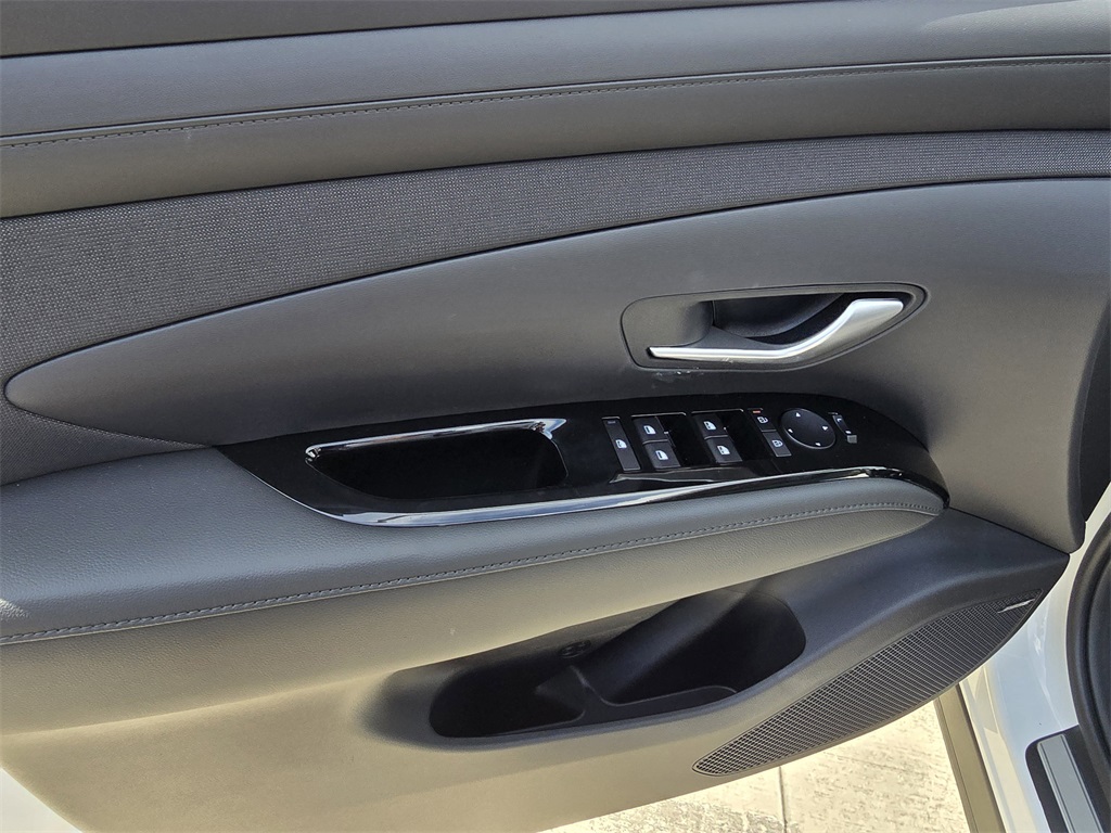 2026 Hyundai Tucson Limited photo 14