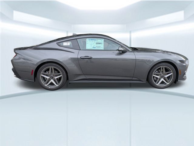 2025 Ford Mustang EcoBoost photo 7