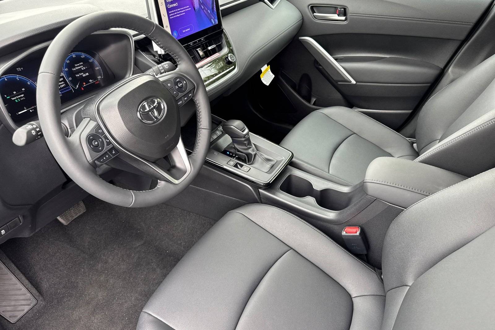 2026 Toyota Corolla Cross XLE photo 10