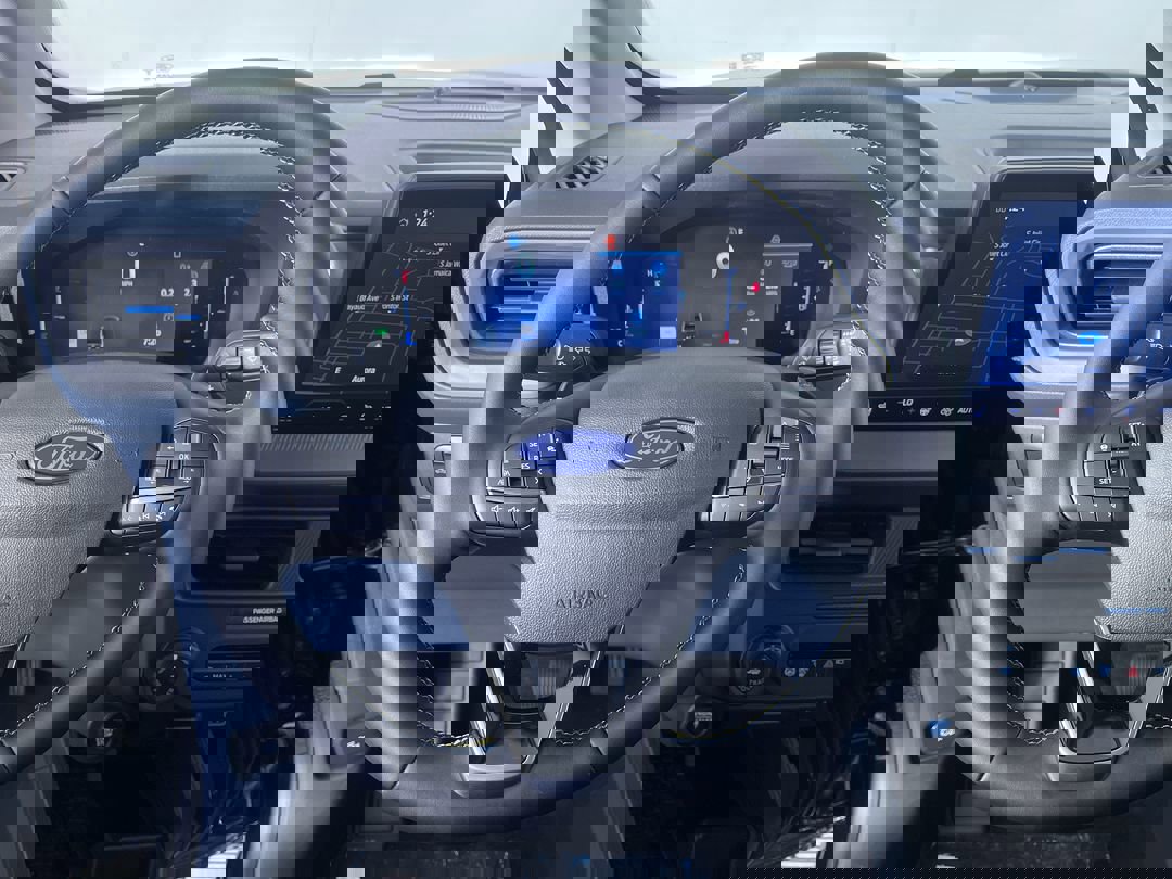 2025 Ford Maverick photo 12