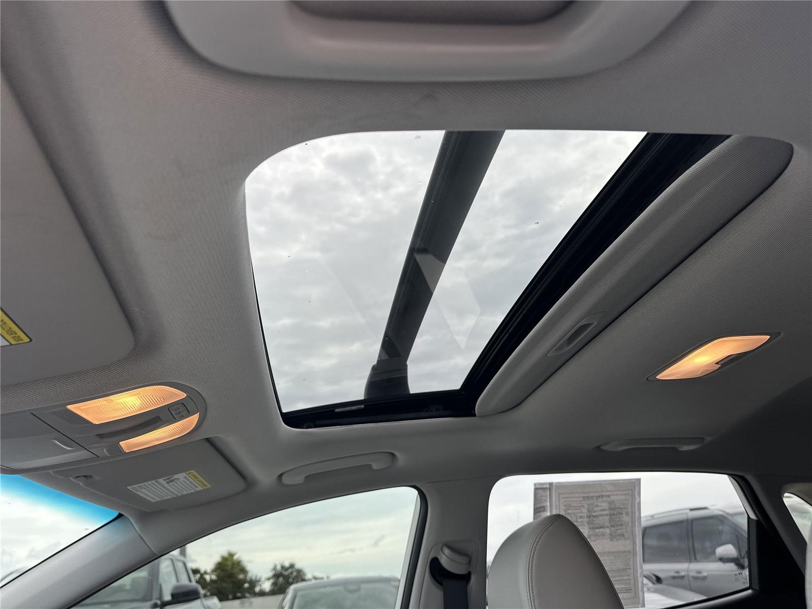 2023 Hyundai Kona Limited photo 9