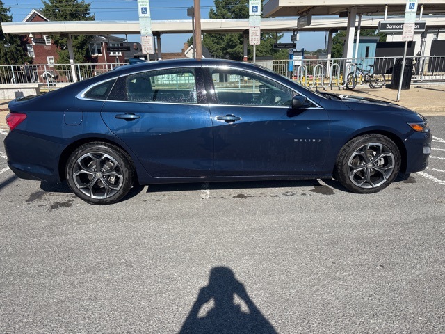 1G1ZD5ST9NF175490