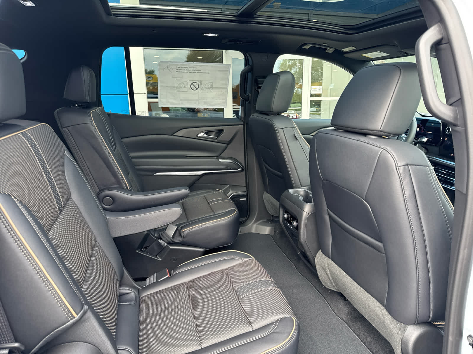 2026 Chevrolet Traverse High Country photo 4