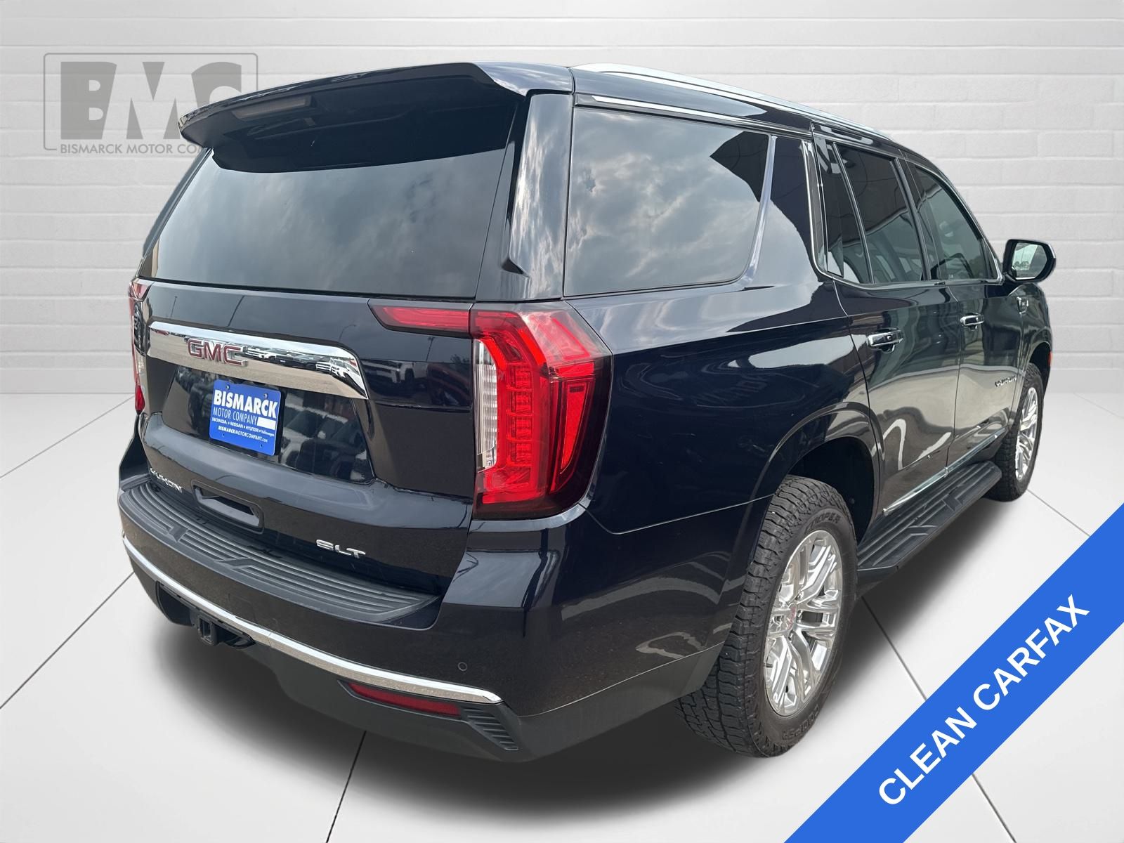 2021 Gmc Yukon SLT photo 3