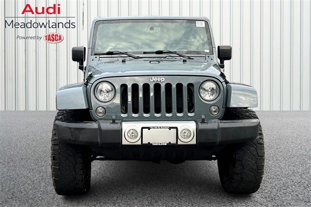 2014 Jeep Wrangler Unlimited Sahara photo 2