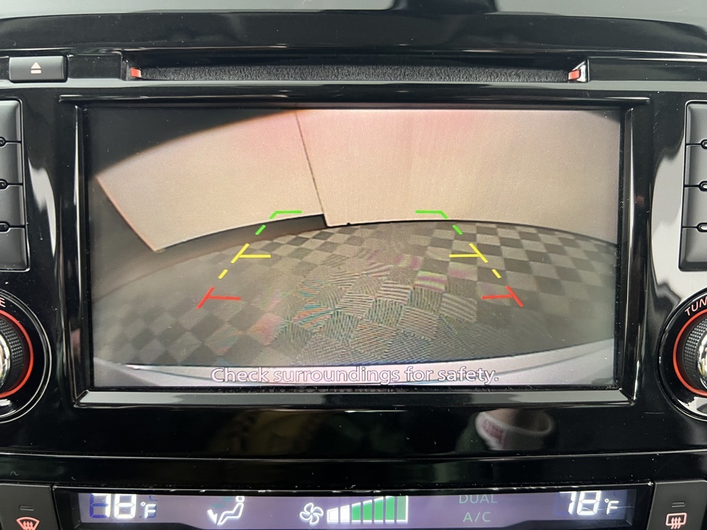 2019 Nissan Rogue SV photo 4