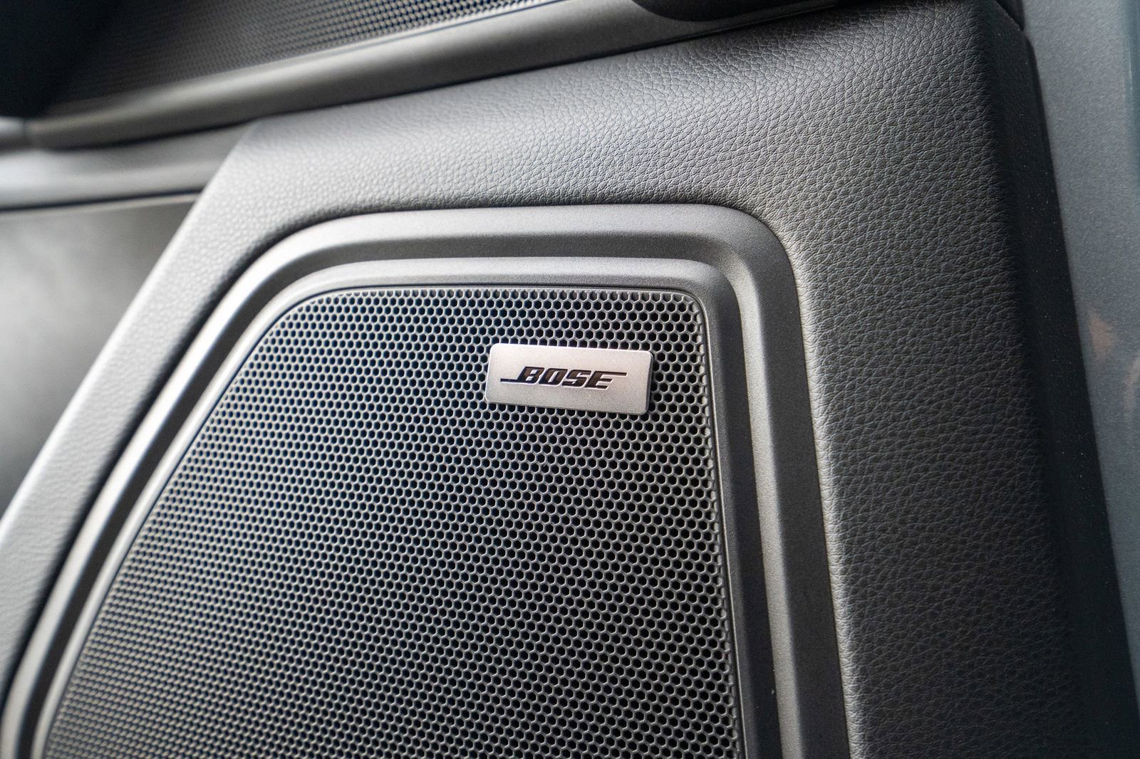 2024 Porsche Macan Base photo 21