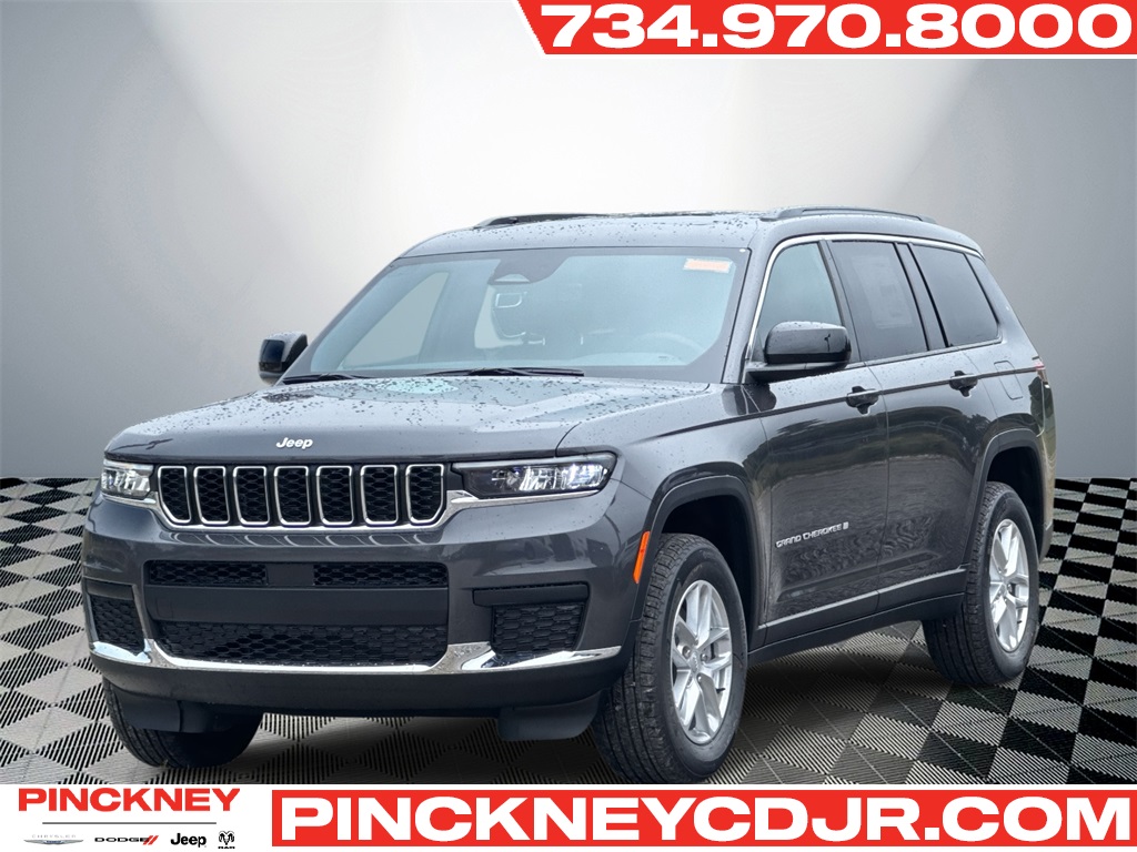 2025 Jeep Grand Cherokee L Laredo's photo