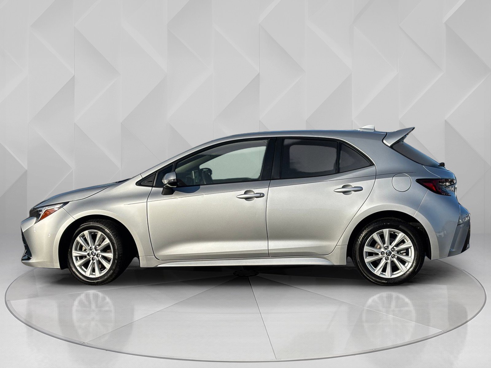 2023 Toyota Corolla SE photo 2