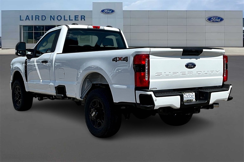 2025 Ford F-350 XL photo 3