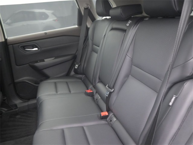 2023 Nissan Rogue SV photo 10
