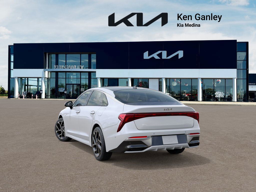 2025 Kia K5 EX photo 4