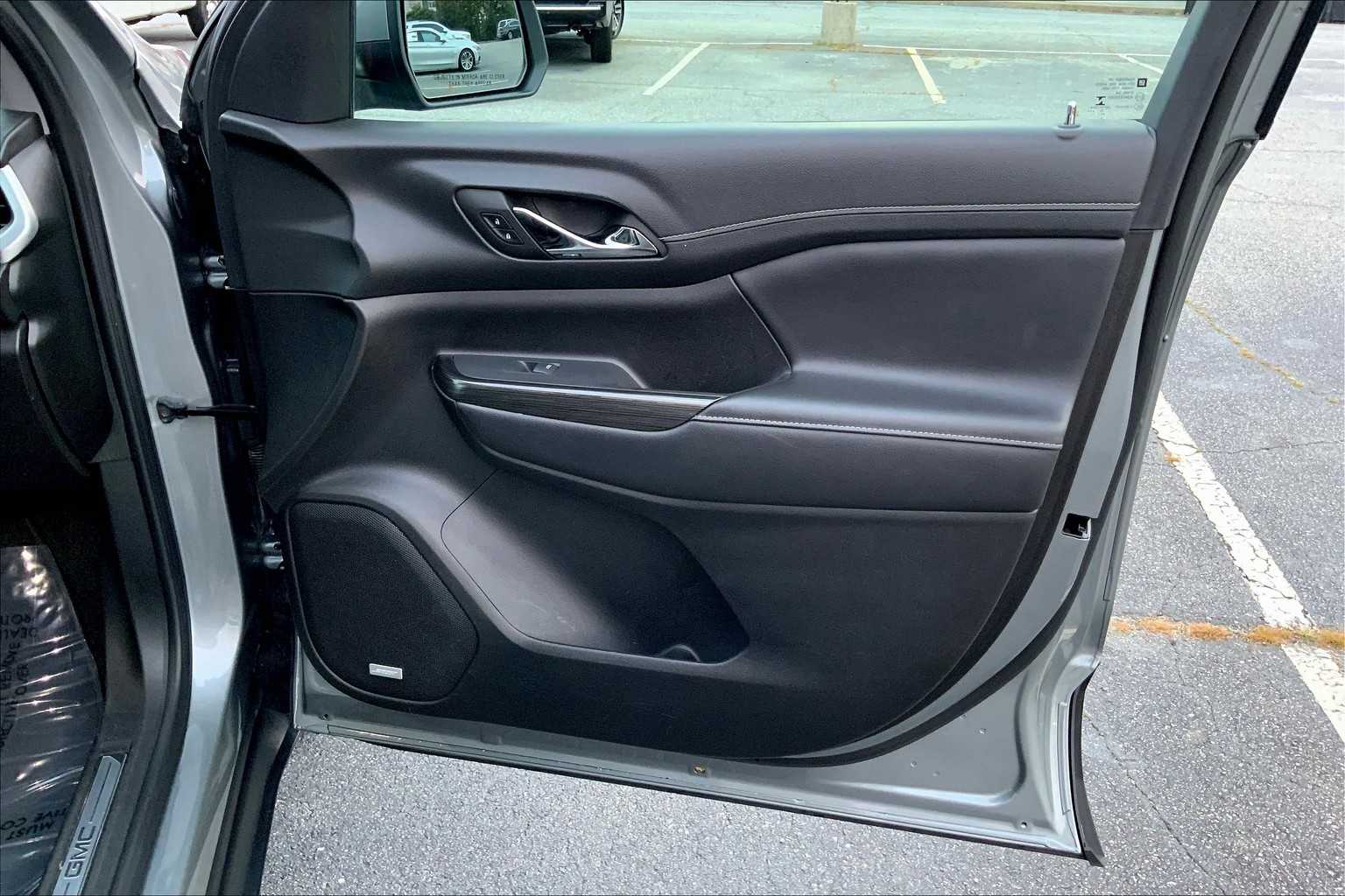 2023 Gmc Acadia SLT photo 21