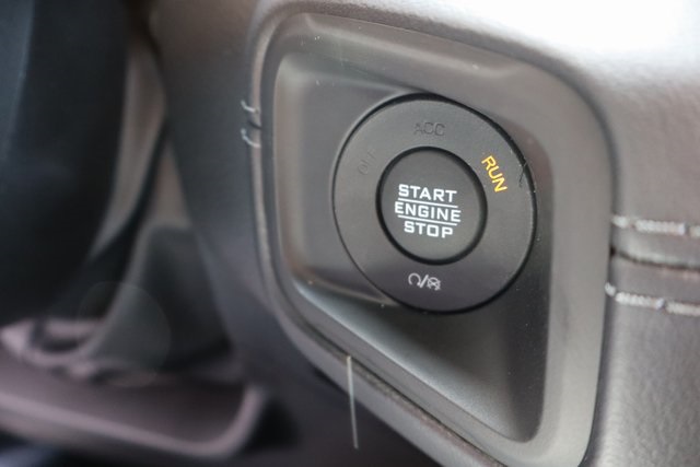 2025 Jeep Wrangler Sahara photo 19