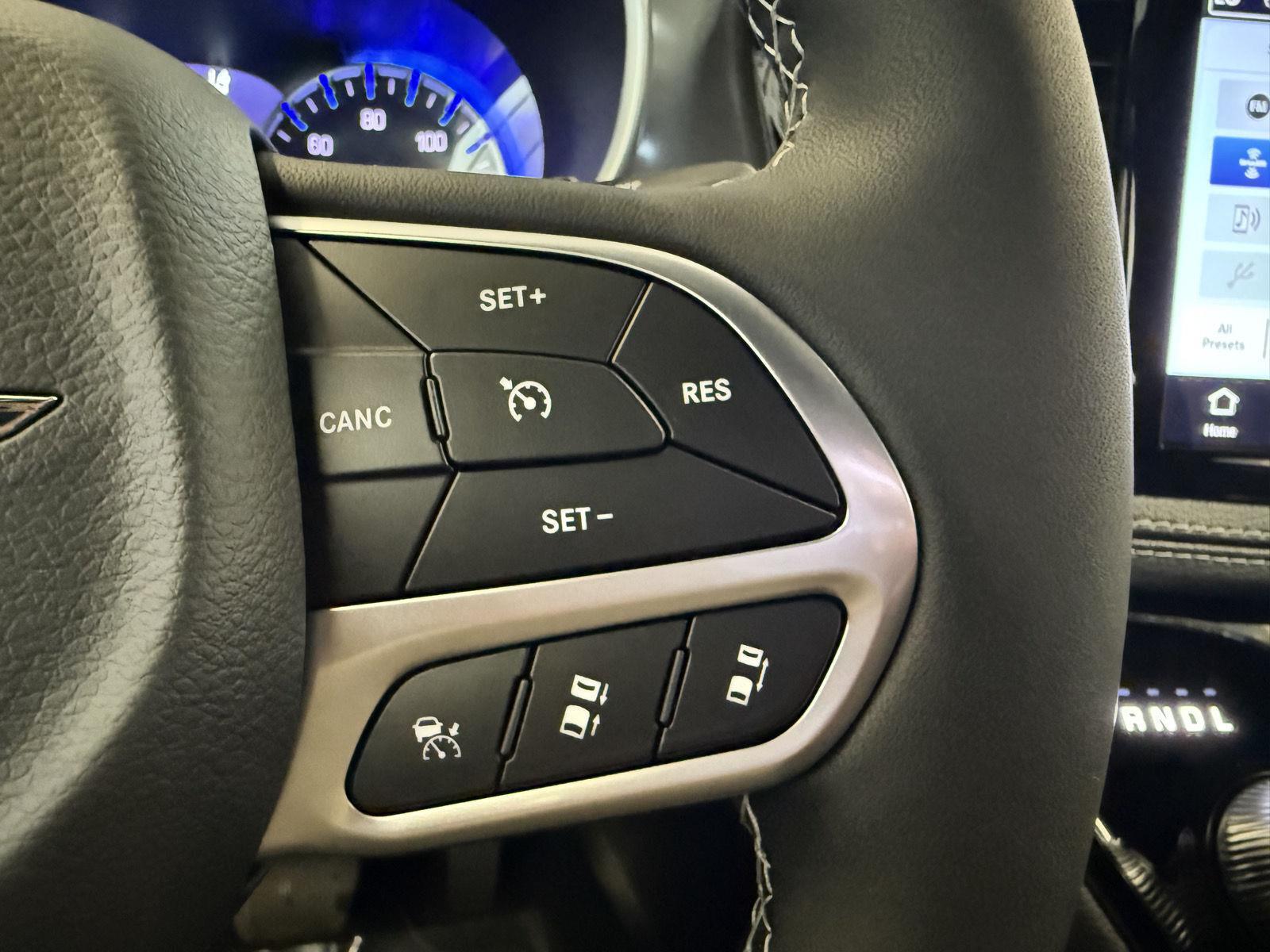 2026 Chrysler Pacifica photo 27