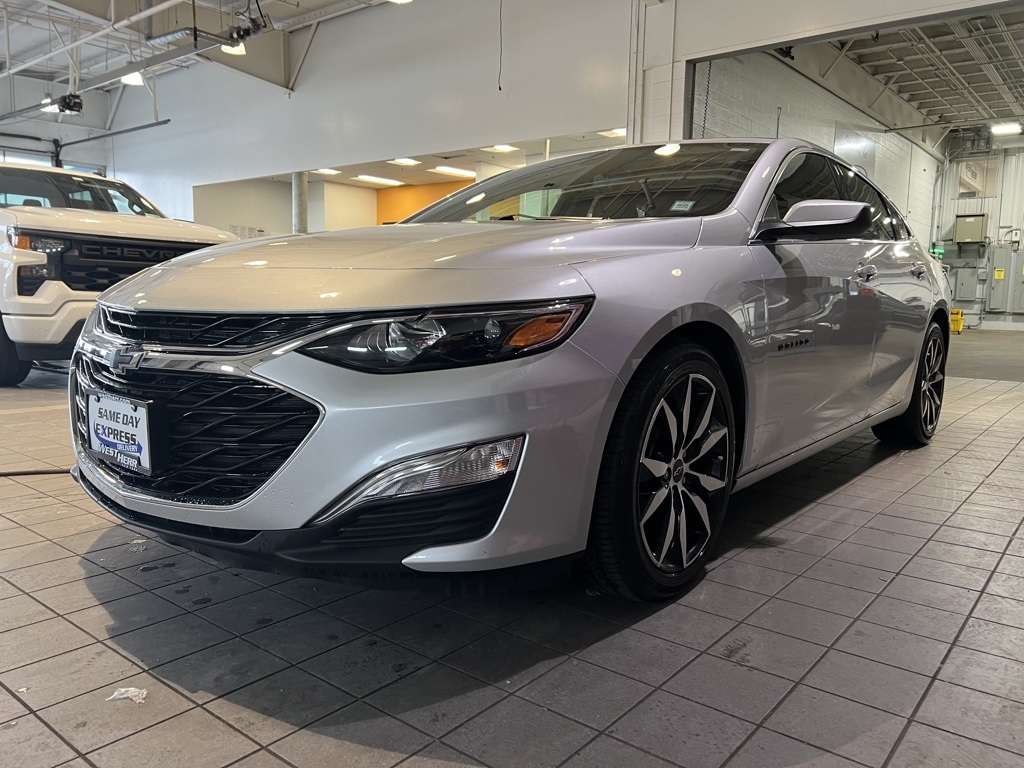 2021 Chevrolet Malibu RS photo 3