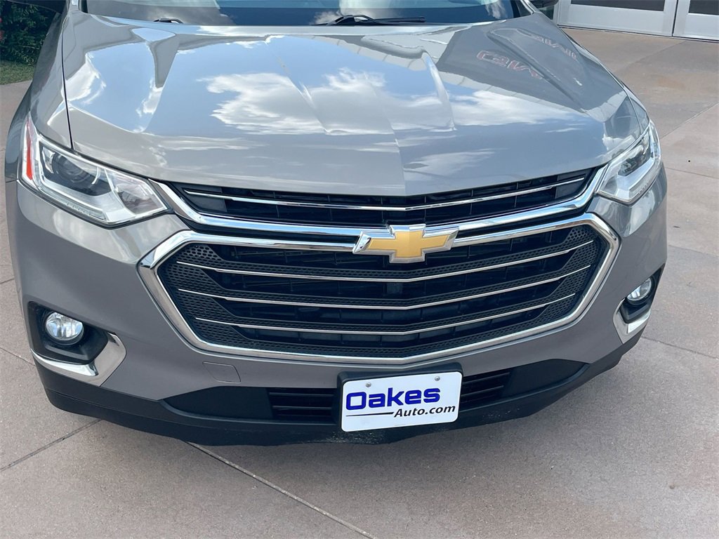 Used 2019 Chevrolet Traverse 1LT with VIN 1GNERGKW7KJ189952 for sale in Kansas City
