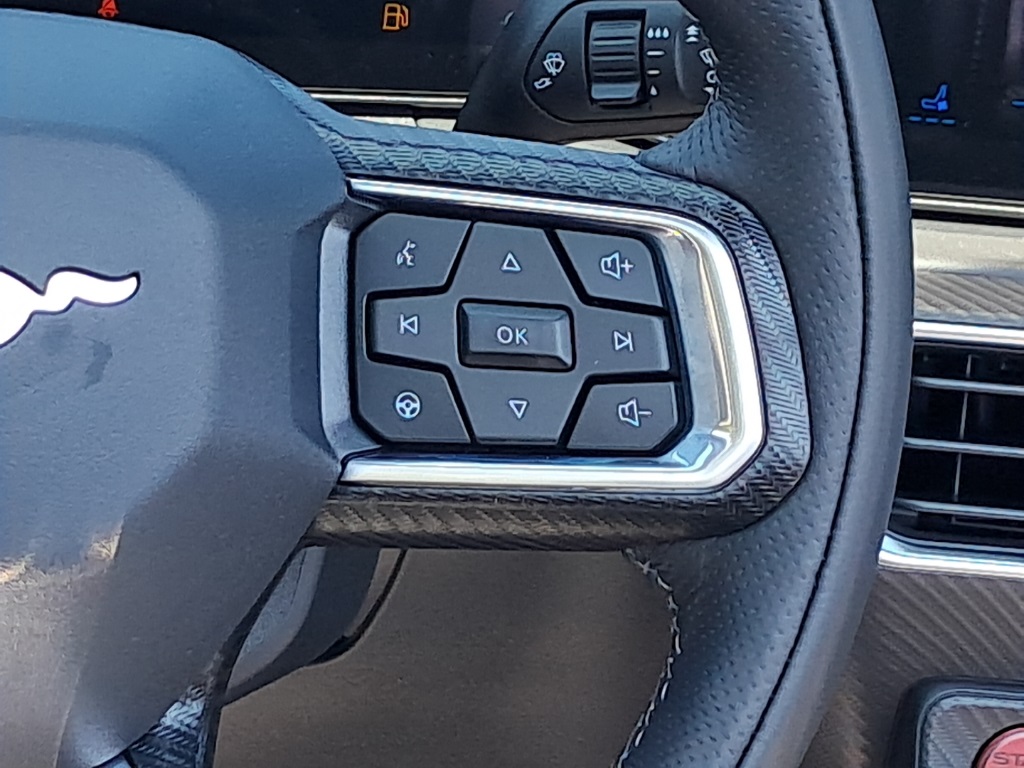 2025 Ford Mustang GT Premium Convertible photo 18