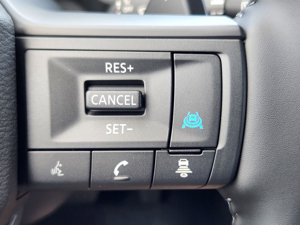 2025 Nissan Rogue SV photo 20
