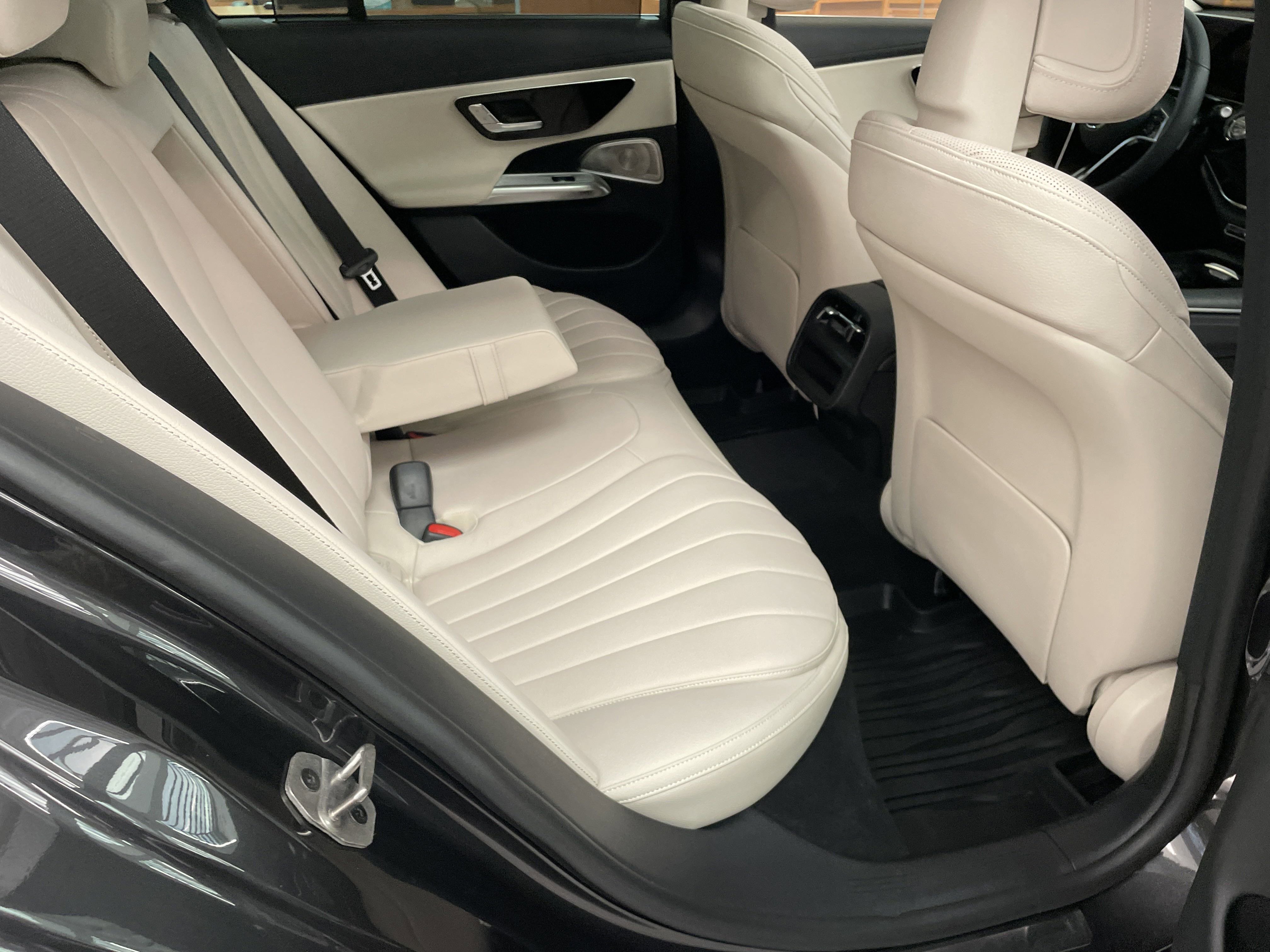 2025 Mercedes Benz E 450 4MATIC All-Terrain Wagon photo 25