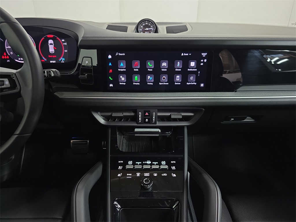 2024 Porsche Cayenne E-Hybrid S photo 14