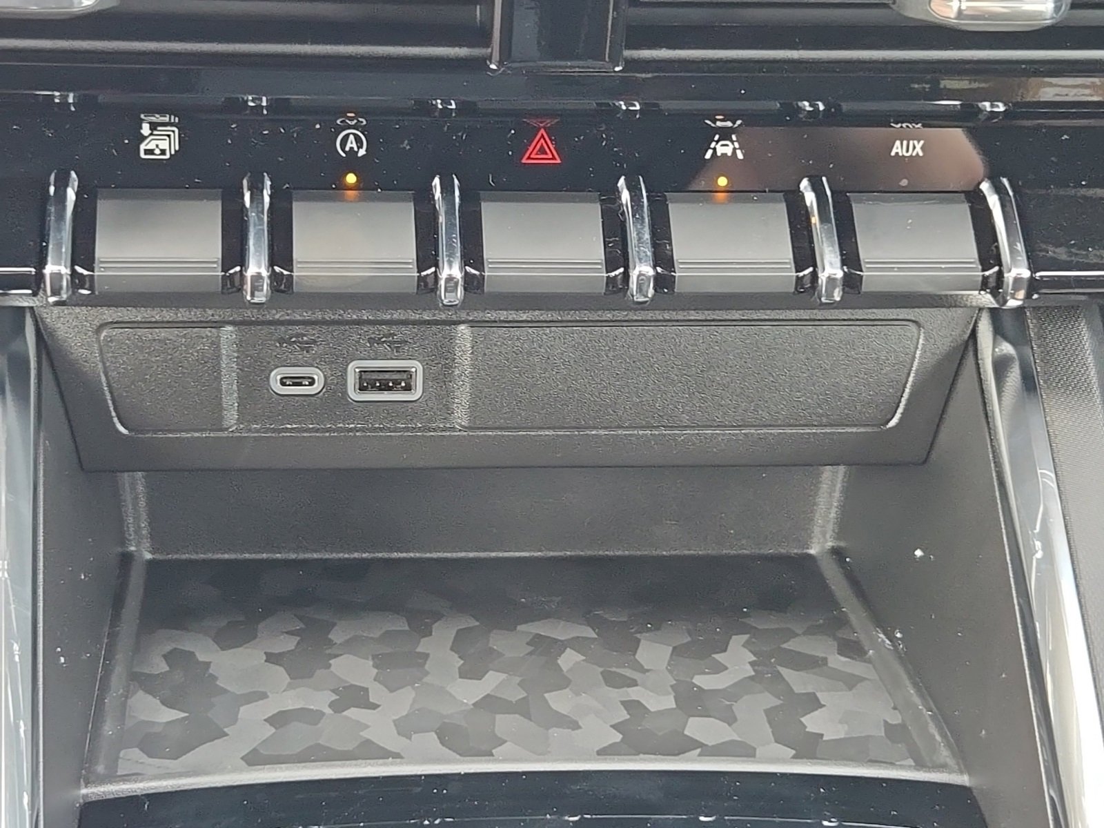 2026 Gmc Canyon Elevation photo 33