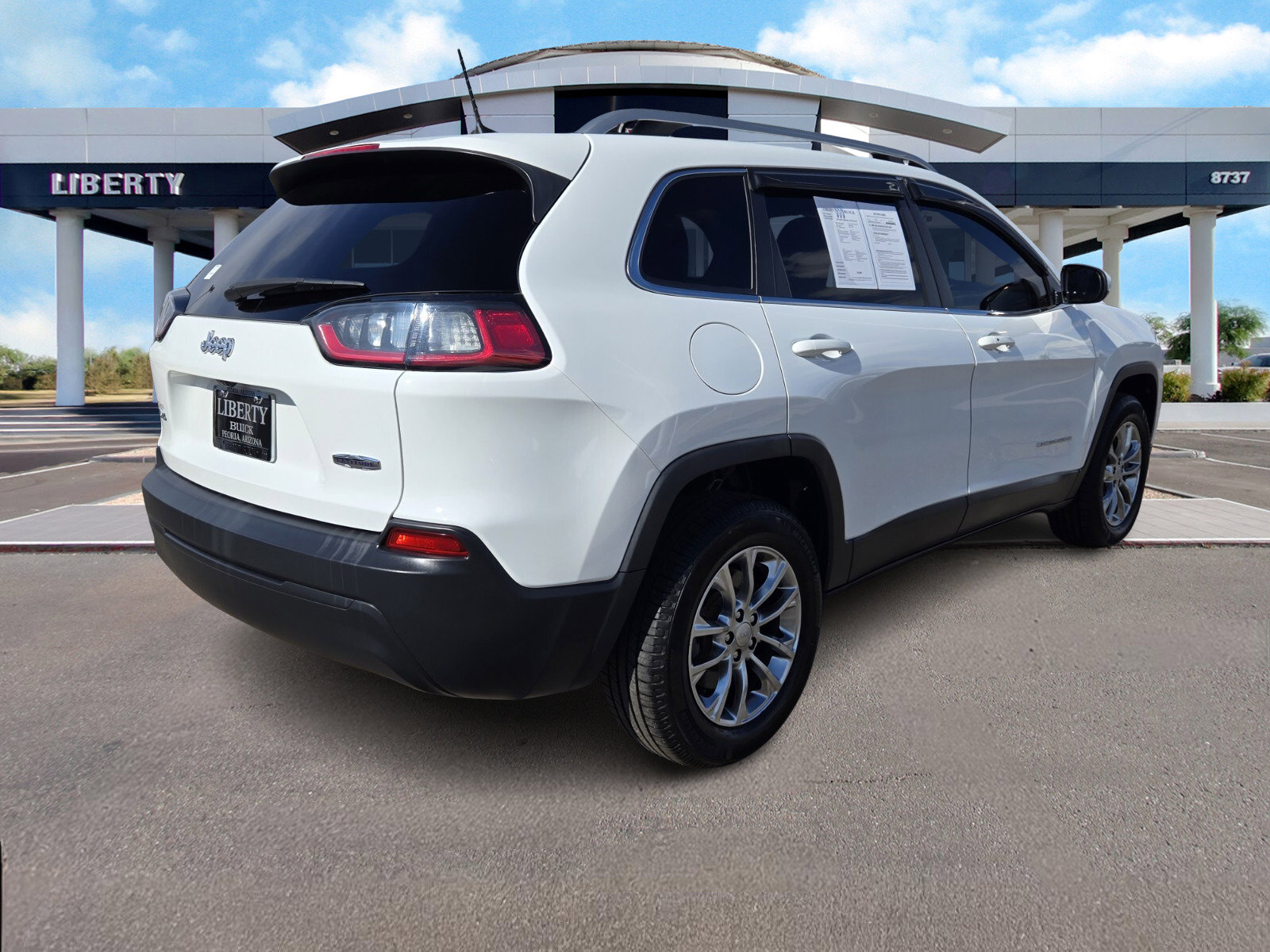 2019 Jeep Cherokee Latitude photo 3