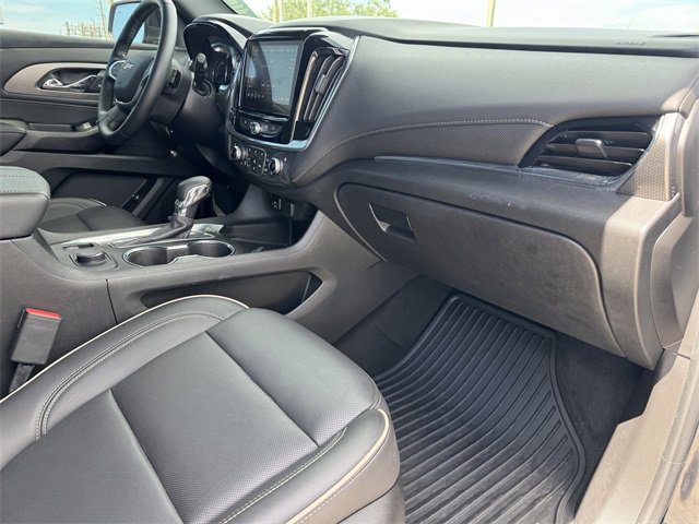 2023 Chevrolet Traverse Premier photo 14