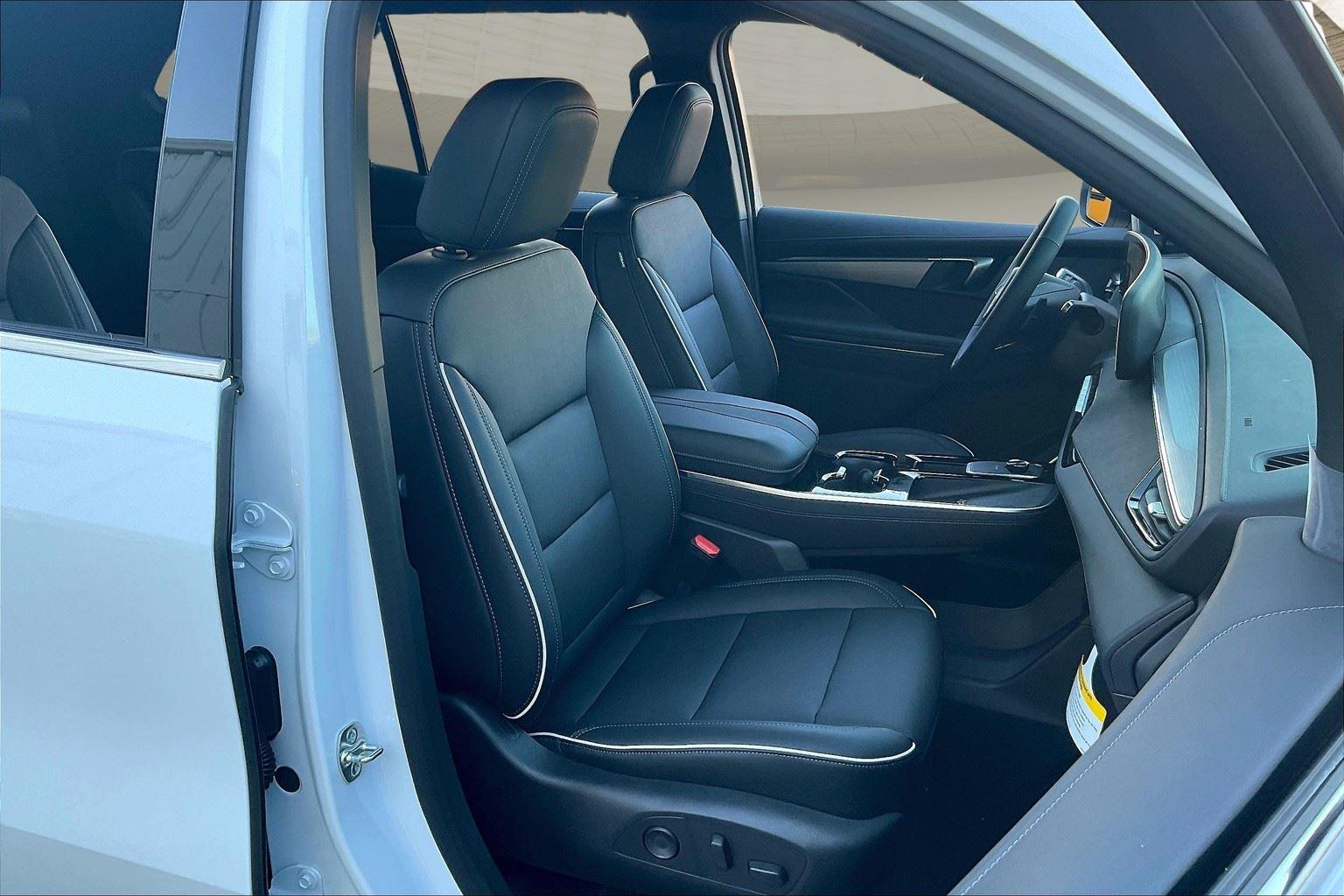2026 Buick Enclave Preferred photo 11